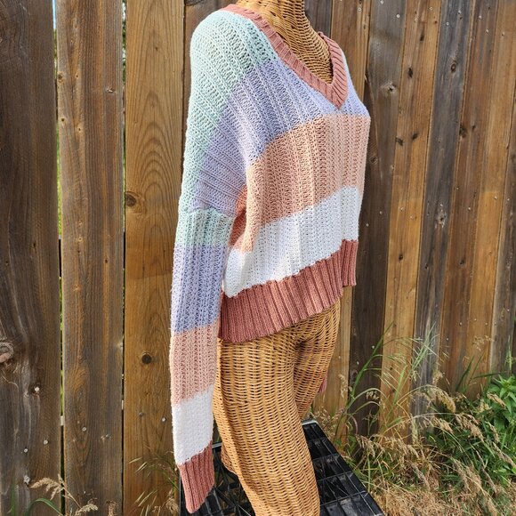 Aeropostale Pastel Block Color's  Knit Sweater Size Medium V Neck Cropped - Picture 2 of 6